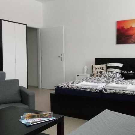 Mari Kiri Penzion Bratislava Esterno foto